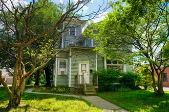 416-418 Glen St in Glens Falls, NY - Building Photo - Building Photo