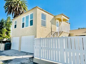 356 W Maple St, Unit 358 in Glendale, CA - Building Photo