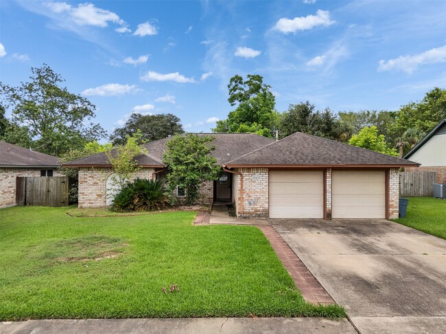 property at 22627 Elsinore Dr