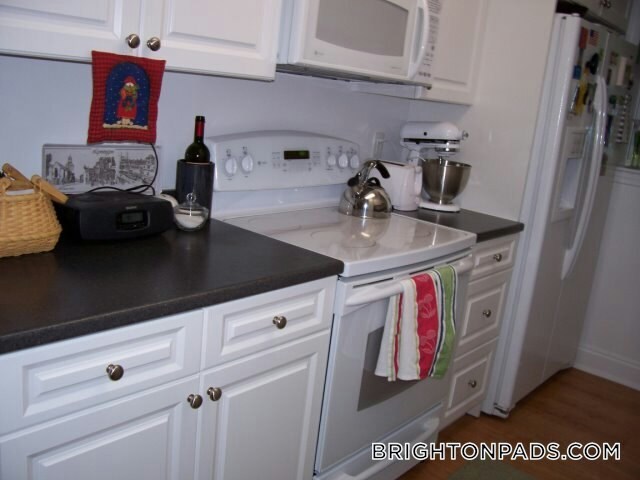 140 Newton St, Unit 5