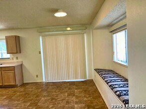 13215 Lost Lake Dr in San Antonio, TX - Building Photo - Building Photo