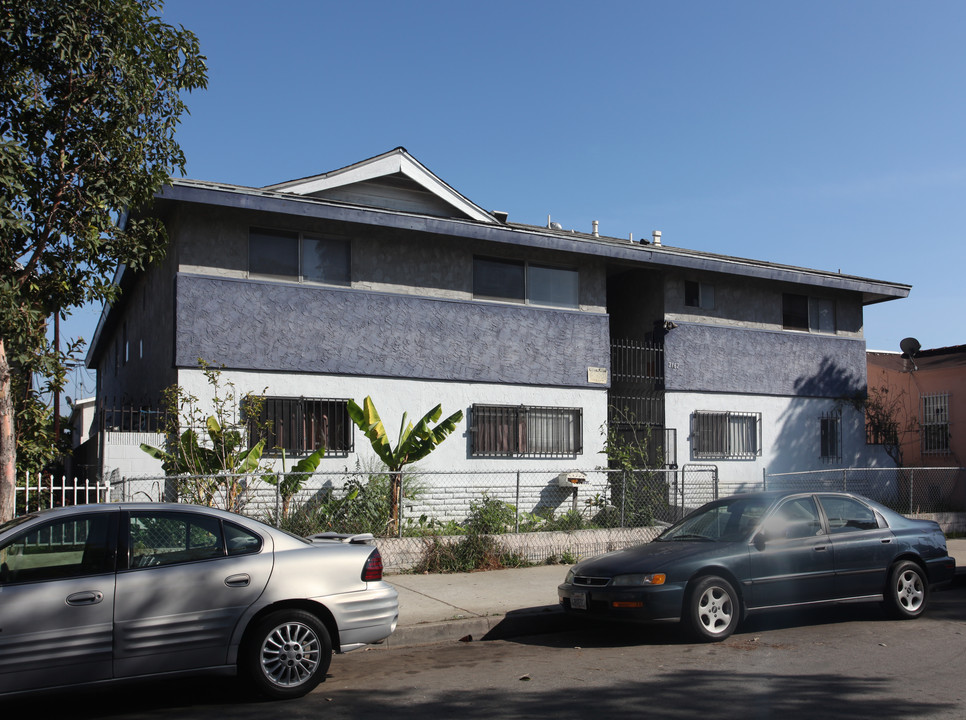 2162 Elm Ave in Long Beach, CA - Foto de edificio