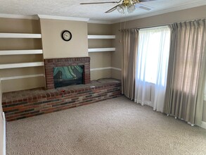 328 Webbmont Cir in Shelbyville, KY - Building Photo - Building Photo