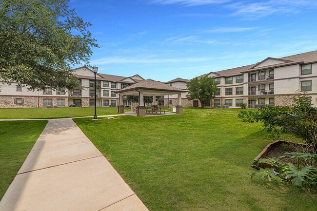 The Portofino 55+ Apartments in Pasadena, TX - Building Photo - Building Photo