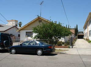 1215 N Kingsley Dr in Los Angeles, CA - Building Photo - Building Photo