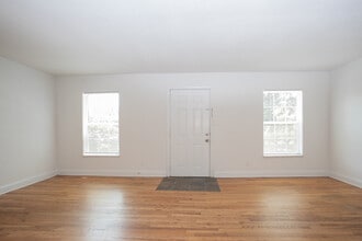 Gorman Crossings in Raleigh, NC - Foto de edificio - Interior Photo