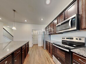 2125 Laurel Vlg Cir in Belmont, NC - Building Photo - Building Photo