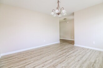 122 Mountain Vw Dr in Garner, NC - Building Photo - Building Photo
