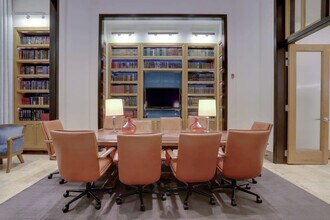 550 14th St S-Unit -FL13-ID1022398P in Arlington, VA - Building Photo - Building Photo