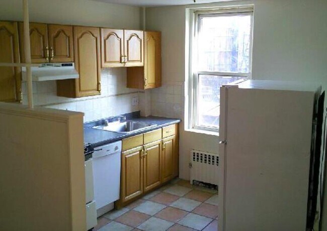 104 Warren St, Unit 22 in Boston, MA - Building Photo - Building Photo