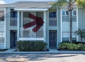 5440 S MacDill Ave in Tampa, FL - Building Photo