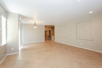 3824 Helens Pouroff Ave in North Las Vegas, NV - Building Photo - Building Photo