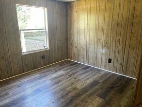 6119 Holy Cross Rd in Loretto, KY - Building Photo - Building Photo