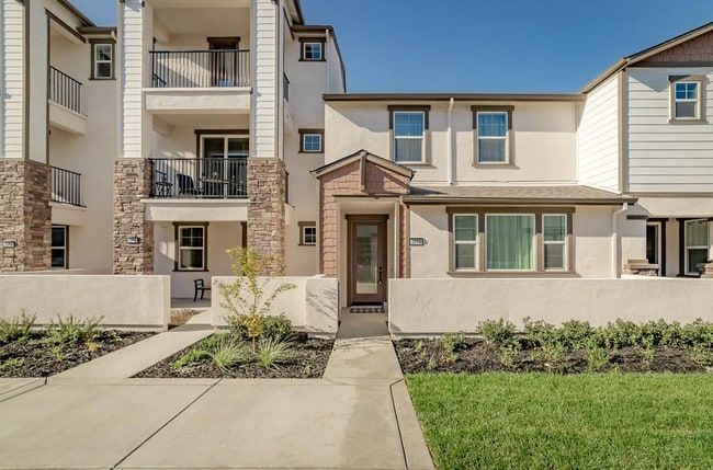 3074 Seaspray Walk