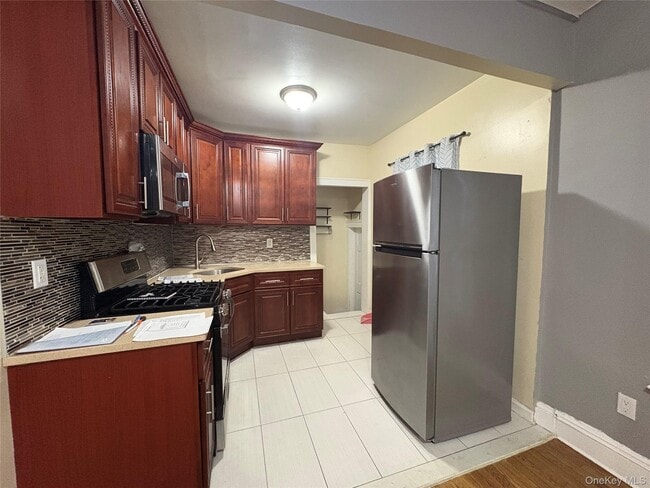 88-69 Eldert Ln in Queens, NY - Building Photo - Building Photo