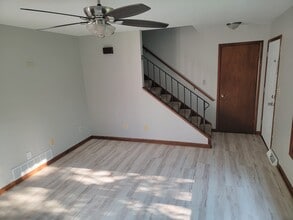 224 E Woodlawn Rd in New Lenox, IL - Building Photo - Building Photo