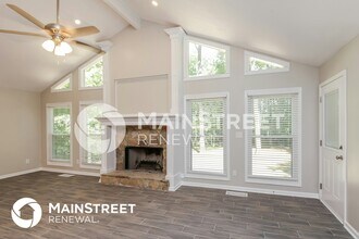 1255 Taramore Dr in Suwanee, GA - Building Photo - Building Photo