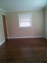 320 Kirk Dr in Ferguson, MO - Building Photo - Building Photo