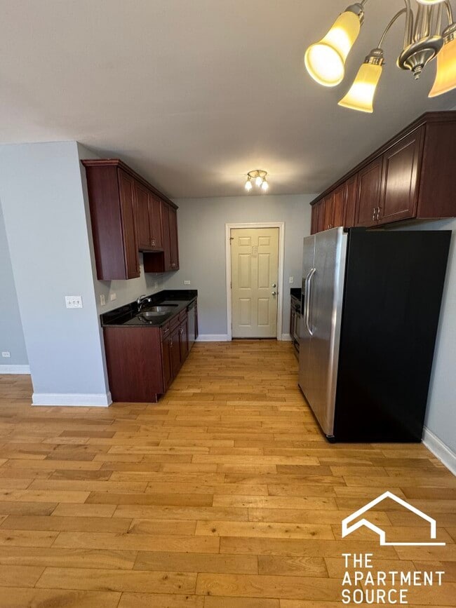 property at 2900 N Kolmar Ave