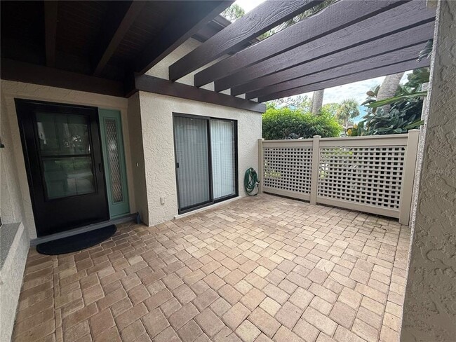 3102 Windrush Bourne in Sarasota, FL - Building Photo - Building Photo