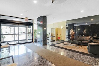 65 Glenbrook Rd in Stamford, CT - Building Photo - Building Photo
