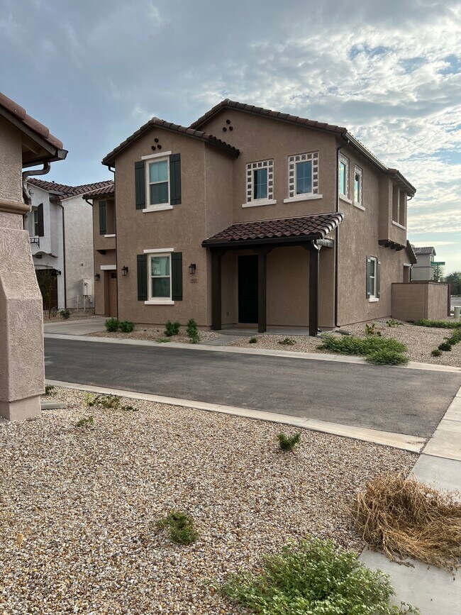 9908 E Texas Ave in Mesa, AZ - Foto de edificio - Building Photo