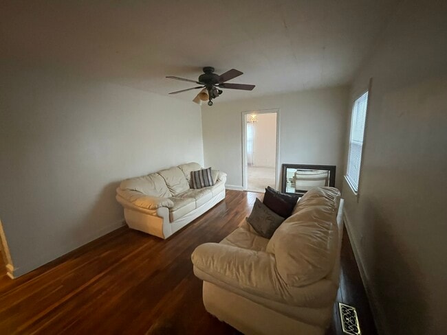 2727 Stratford Dr in Greensboro, NC - Building Photo - Building Photo