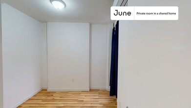 Private bedroom in 4 bed/2 bath Home in New York, NY - Building Photo - Building Photo