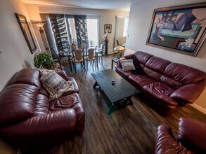 5205 110 St NW in Edmonton, AB - Building Photo - Building Photo
