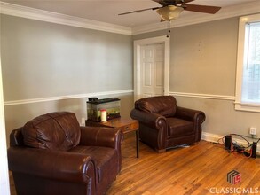 145 Oakland Ave in Athens, GA - Building Photo - Building Photo