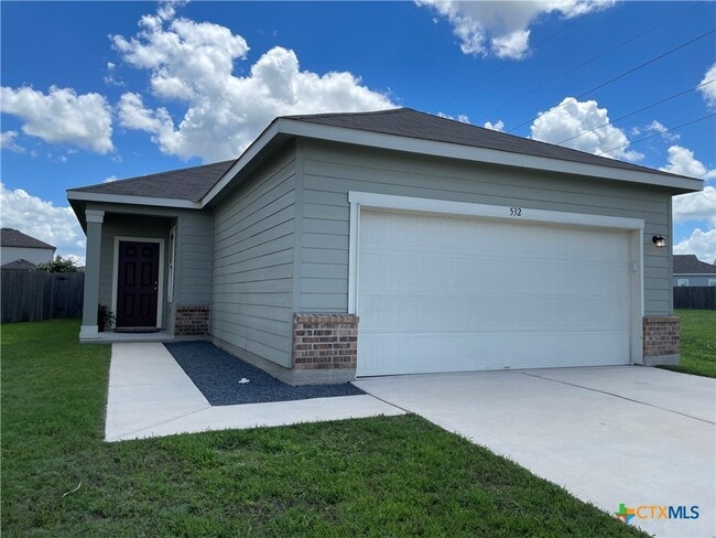 property at 532 Peony Ct