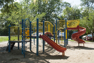 Legacy Park Apartments in Des Moines, IA - Foto de edificio - Building Photo