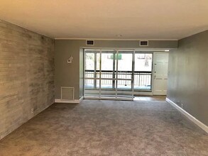 422 Berlin Dr in Knoxville, TN - Building Photo - Building Photo