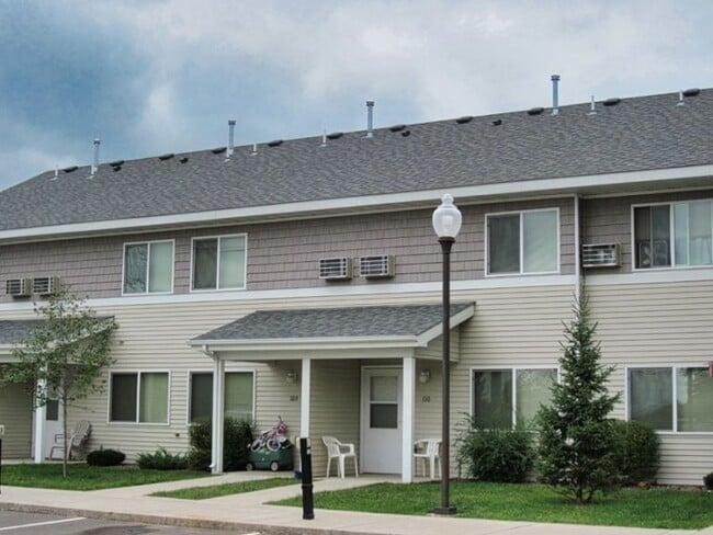 Kettle River Town Homes