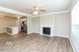 3828 Leyland Dr in Decatur, GA - Foto de edificio - Building Photo