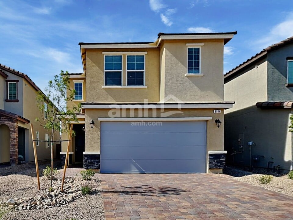 8104 Winterfell Peak Ave in Las Vegas, NV - Building Photo