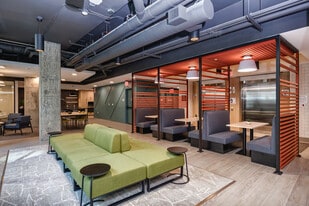 6nineteen in San Diego, CA - Building Photo