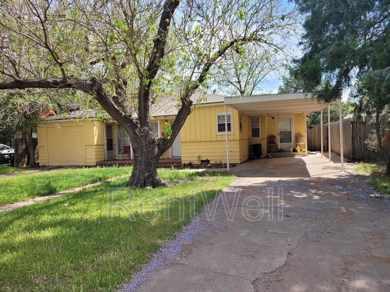 2407 28th St in Lubbock, TX - Building Photo