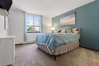 Arbor Lakes at Middleton in Middleton, WI - Foto de edificio - Building Photo