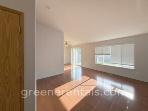 9827 Ramsay Dr SE in Yelm, WA - Building Photo - Building Photo