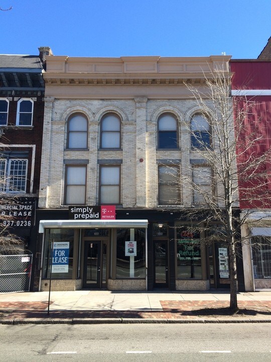 Hutzler on Broad in Richmond, VA - Building Photo