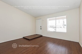 726 W Laguna Azul Ave in Mesa, AZ - Building Photo - Building Photo