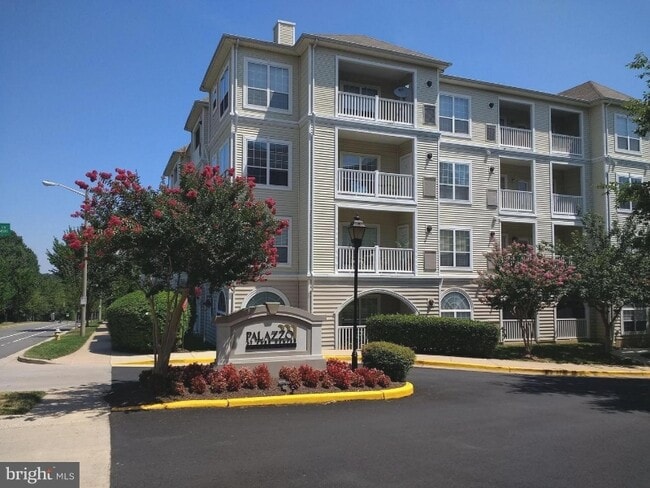 property at 4561 Strutfield Ln