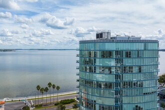 2900 W Bay to Bay Blvd in Tampa, FL - Building Photo - Building Photo