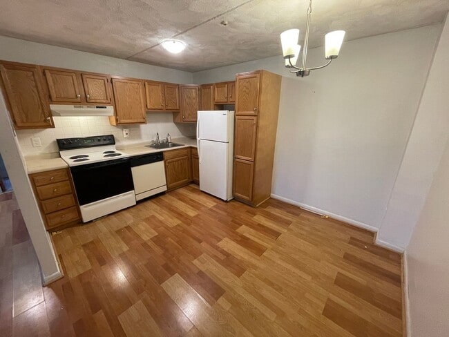 161 Adams St, Unit 11A