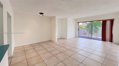4670 NW 79th Ave in Doral, FL - Building Photo - Building Photo
