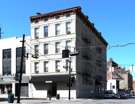 927 Race St in Cincinnati, OH - Building Photo