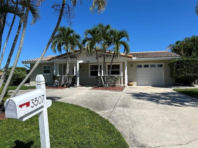 property at 3507 Pinecrest St