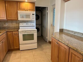 5301 NW 2nd Ave in Boca Raton, FL - Building Photo - Building Photo