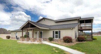 200 Jessie Ln in Milton, WV - Building Photo